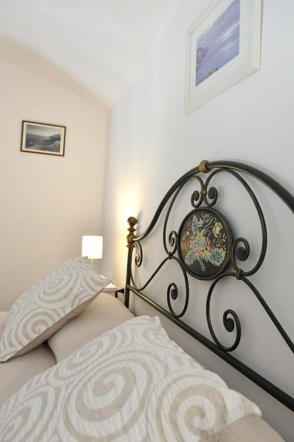 La Casetta Nel Cortile ไมยอรี ภายนอก รูปภาพ